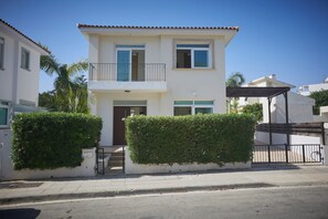 Villa, 3 Bedrooms, Private Pool, Garden View | Exterior