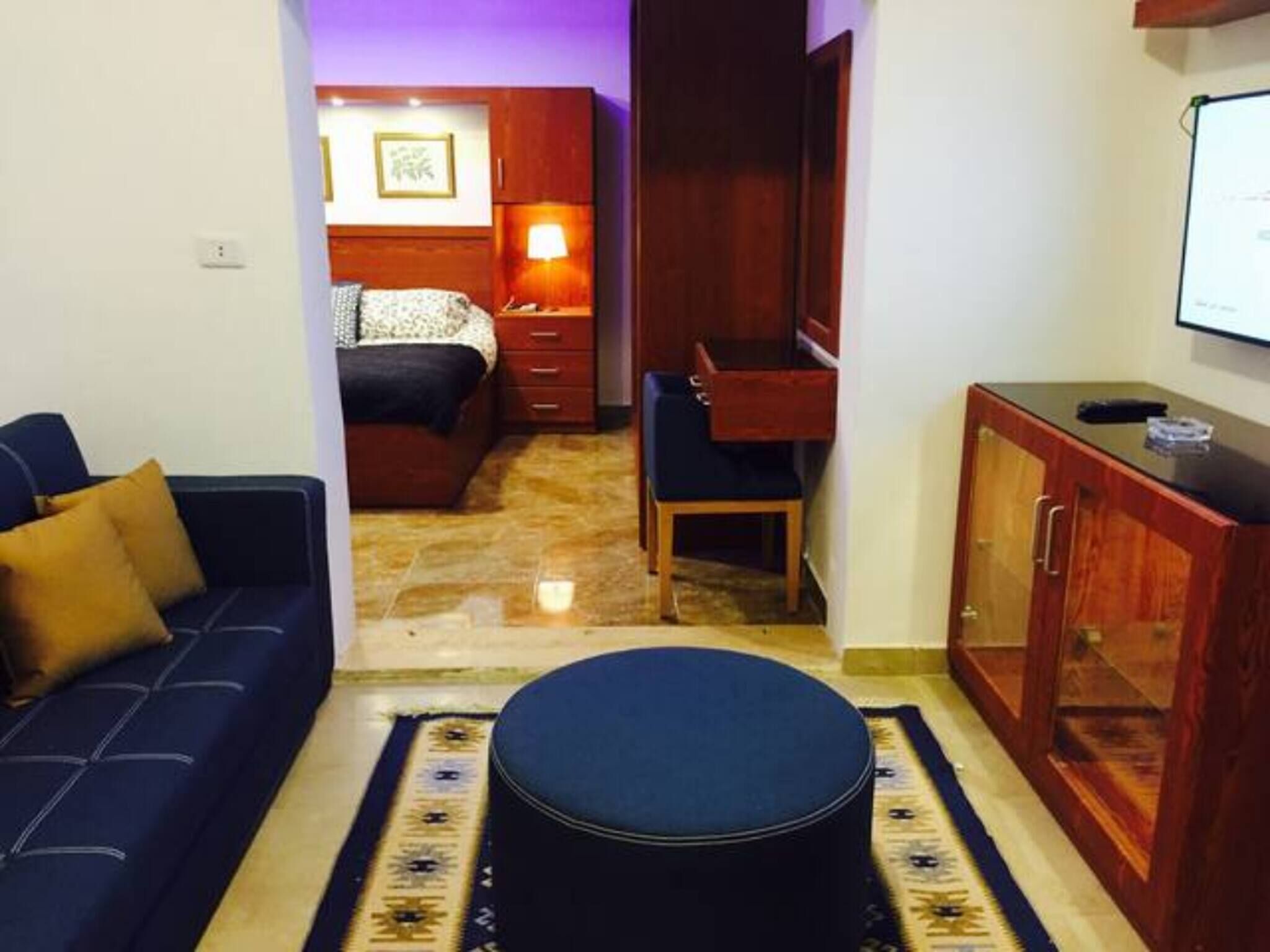 The Royal Luxury Lion Patio