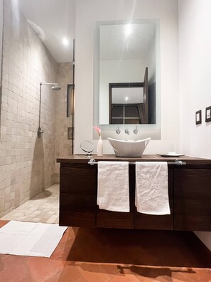 Casa, 4 habitaciones, para fumadores, patio | Baño