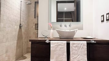 Casa, 4 habitaciones, para fumadores, patio | Baño