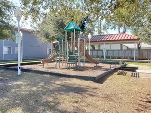 Children’s area - Beach Life Condo 134. Pools! Beach! Casinos! FUN! (Biloxi)