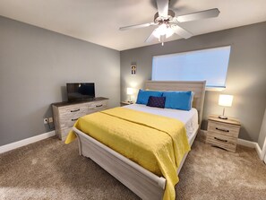 2 habitaciones, tabla de planchar con plancha y wifi gratis 