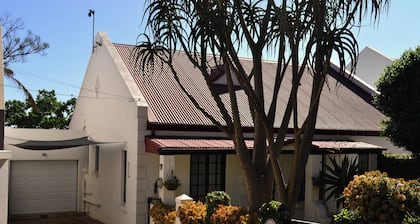 Zebra Cottage offers tranquillity for business or leisure travellers.