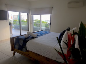 3 bedrooms, iron/ironing board, travel cot, WiFi
