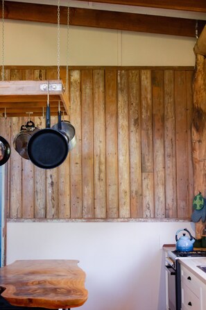 Private kitchen - Country Barn Retreat (Uki)