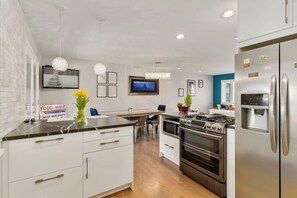 Fridge, microwave, dishwasher, coffee/tea maker