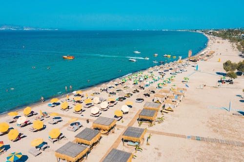 Xenos Villa 7 With a Private Pool Near the sea