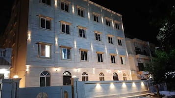 Ngoại thất