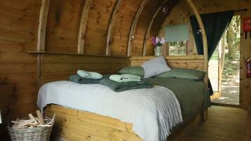 1 chambre, lit parapluie, draps fournis