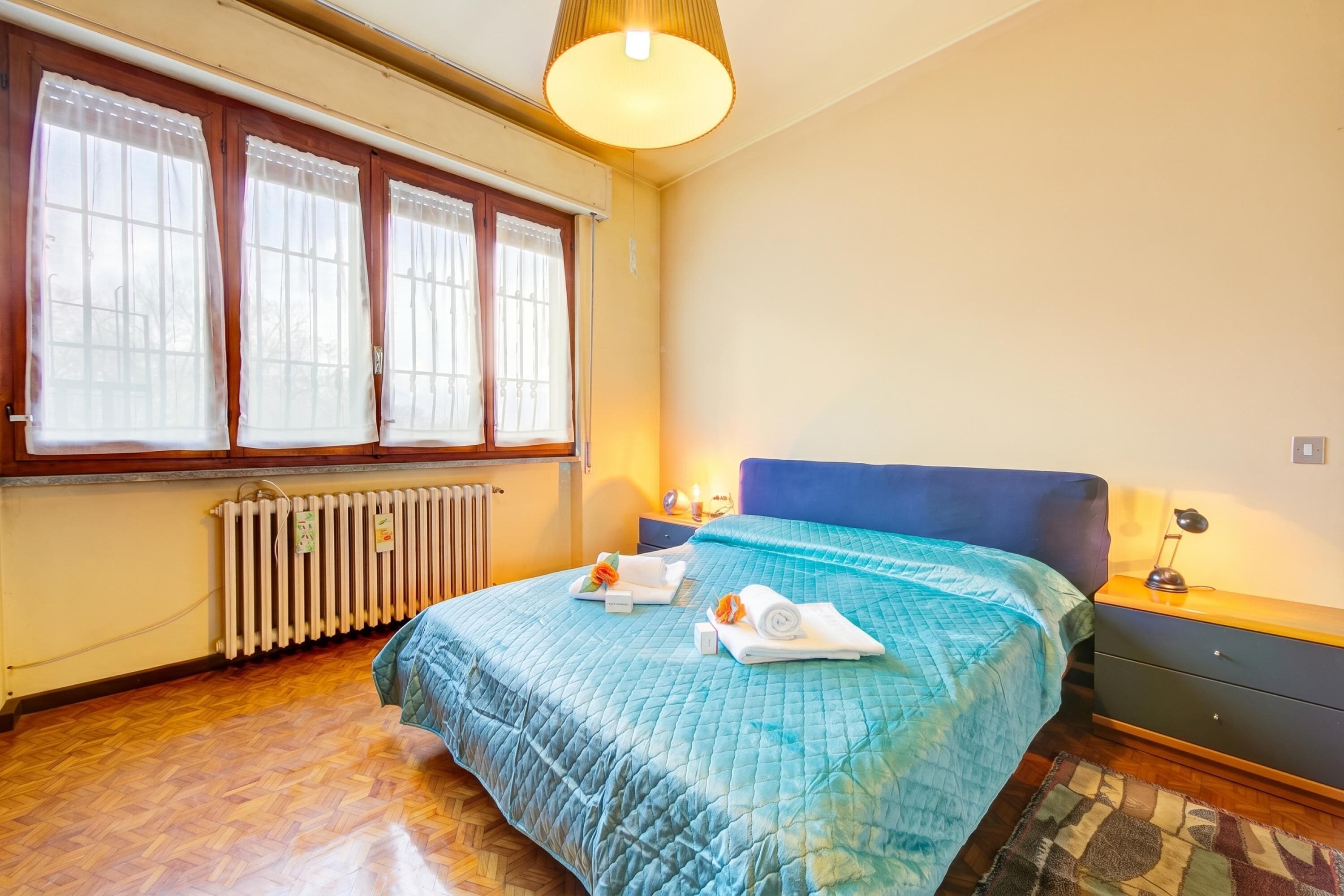 2 bedrooms, laptop workspace, free WiFi, bed sheets