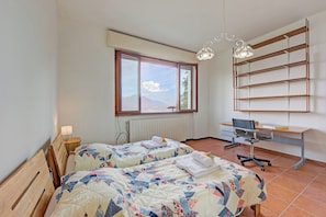 Casa familiare, 2 camere da letto, lato montagna (La Finestra Sul Lago) | Vista dalla camera