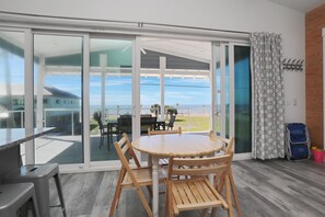 Maison, plusieurs lits (Sunny Beach Retreat A) | Restauration
