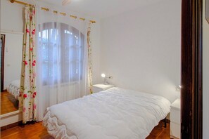 4 bedrooms, free WiFi