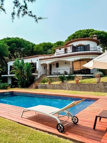 Club Villamar - A comfortable holiday home with private pool, nice terrace and a big garden