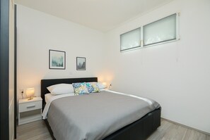 Apartament (One Bedroom Apartment with Terrace) | 1 dormitori 