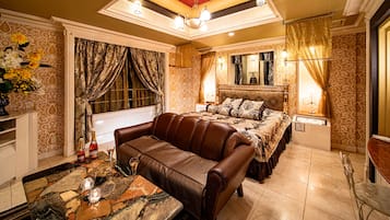 Superior Double Room | Dihias secara berasingan, dilengkapkan perabot secara berasingan