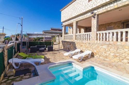Club Villamar - Découvrez le charme paisible d'une villa sereine sur la Costa Brava, offrant un i...