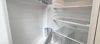 1 Cross Court, Stafford