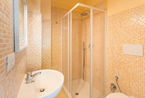Douche, bidet