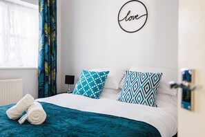 Casa | 3 habitaciones, tabla de planchar con plancha y wifi gratis 