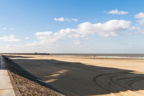 Una spiaggia nelle vicinanze