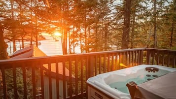 Bain à remous extérieur