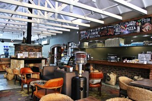 بار (في المنشاة)