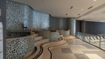 Bain à remous intérieur