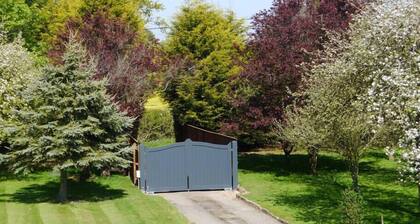 South View Country House - Sleeps 12 - HOT TUB - AMAZING VIEWS