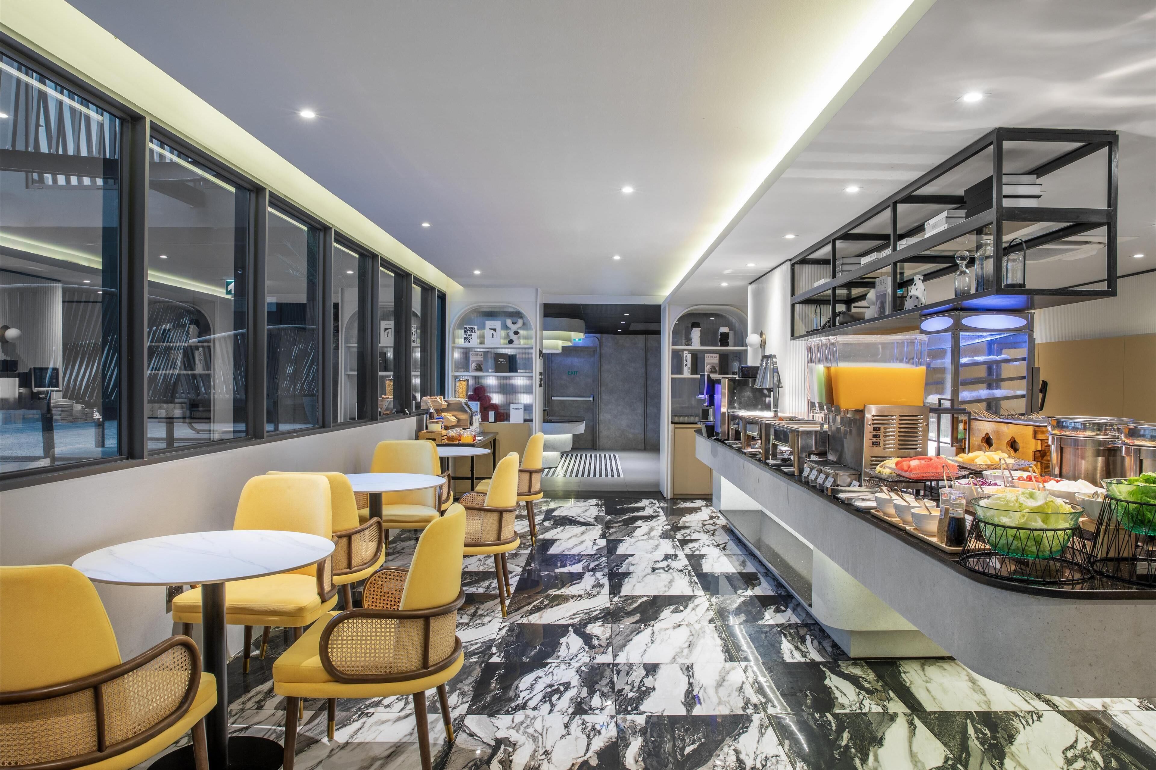 Daily local cuisine breakfast (THB 450 per person)