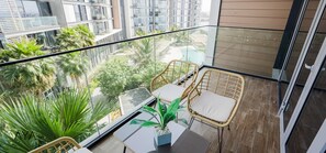 Property grounds - Cosy 1BR in Bluewaters (Dubai)