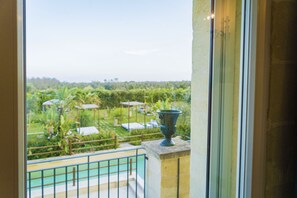 Comfort Double Room, Roll-in Shower | Balcony view - Borgo Segine (Melendugno)