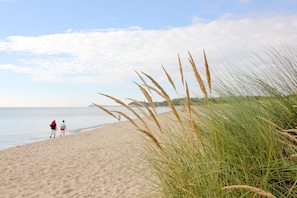 Tæt på stranden