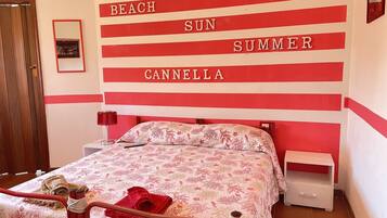 Chambre Triple Standard, salle de bains attenante, vue jardin (Camera Tripla)