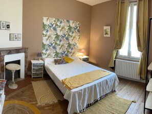 3 bedrooms, free WiFi, bed sheets