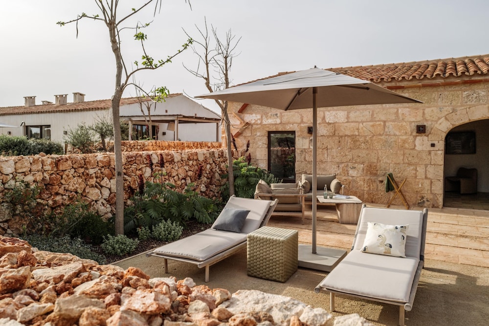 Vestige Son Vell by null