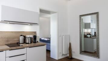 Superior-Apartment | 1 Schlafzimmer, hochwertige Bettwaren, Betten mit Memory-Foam-Matratzen