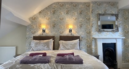 The Beach House Luxury Rooms