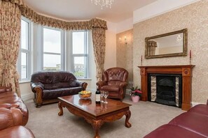 Luxury House, Private Bathroom, Beach View (Whole House ) | Lounge - The Beach House Luxury Rooms (Weston-super-Mare)