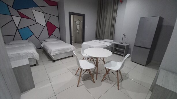 Basic Duplex - Ikhaya  (Cape Town)