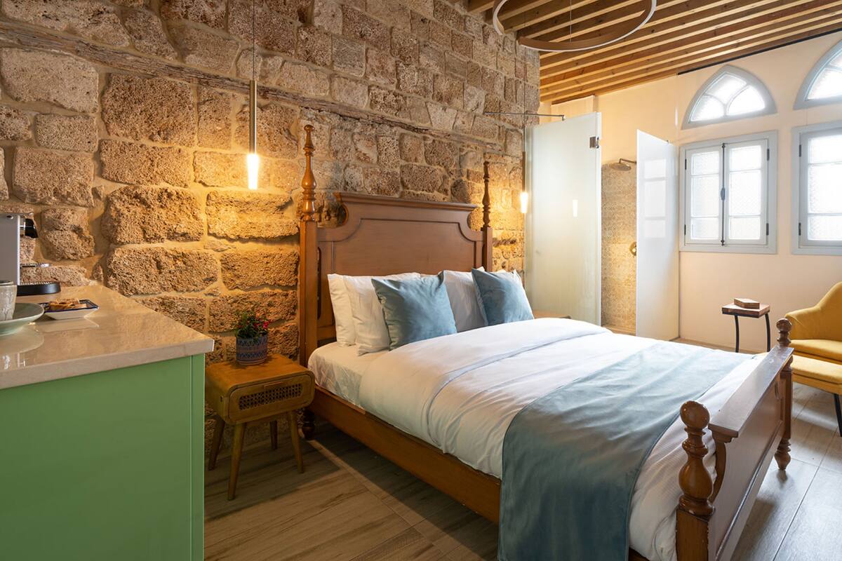 1 bedroom, minibar, bed sheets