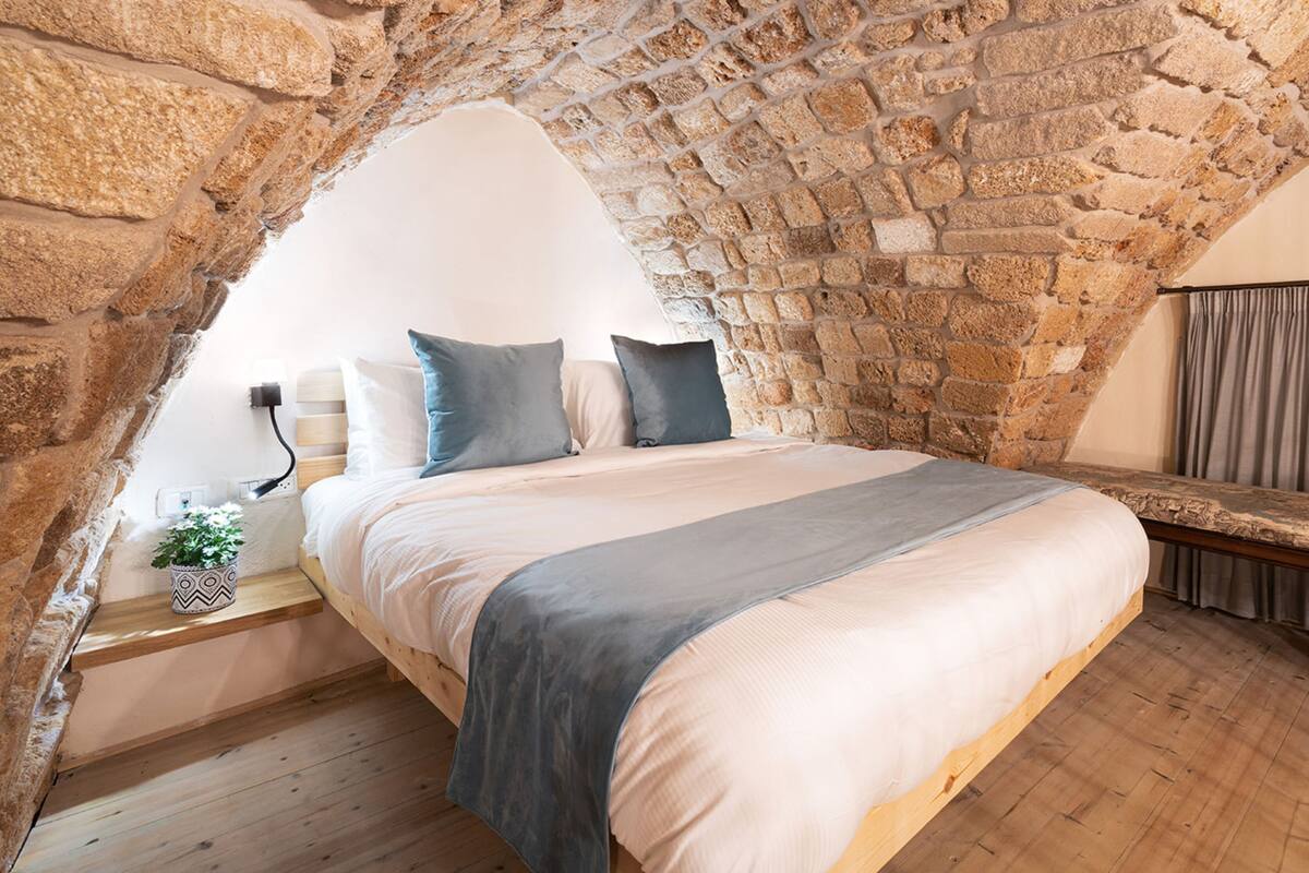 1 bedroom, minibar, bed sheets