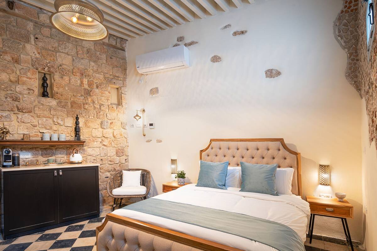 1 bedroom, minibar, bed sheets