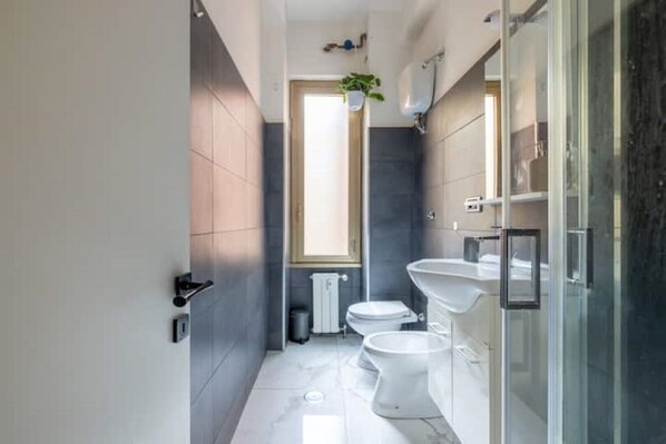 Shower, bidet