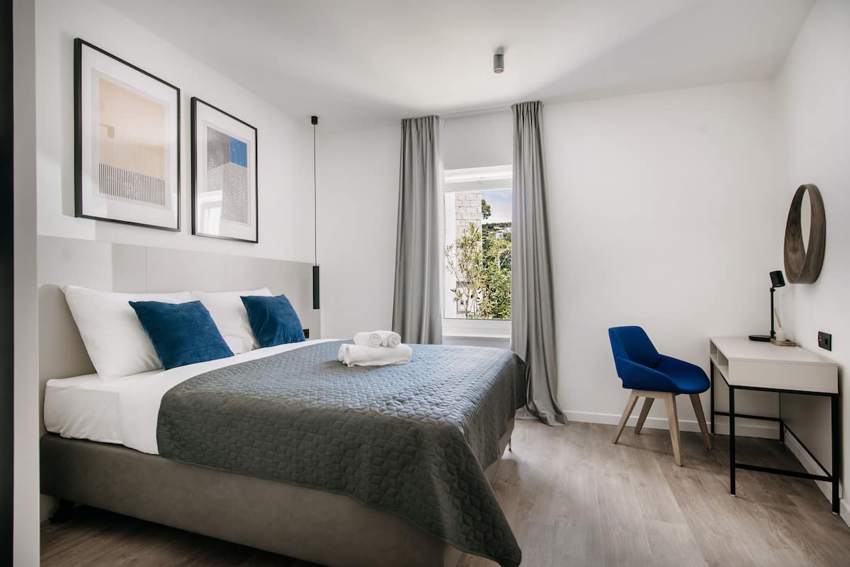 Superior Double Room, 1 Queen Bed | Desk, laptop workspace, free WiFi, bed sheets