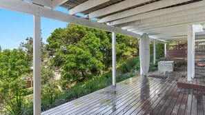 Terrace/patio - Laze Daze - Pet friendly and walking distance to the beach (Yamba)
