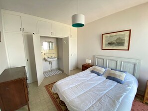 4 bedrooms, free WiFi - Family home with 4 bedrooms, terraces, sea view, WIFI and parking (Bretignolles-sur-Mer)