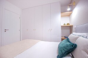 1 soverom, strykejern/-brett, reiseseng for barn og wi-fi (inkludert)