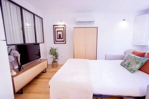 1 Schlafzimmer, Bügeleisen/Bügelbrett, Reisekinderbett, kostenloses WLAN
