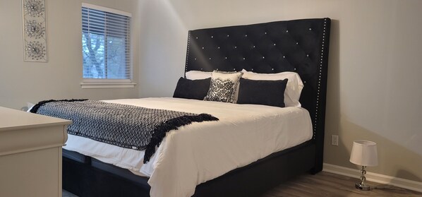 4 bedrooms, WiFi, bed sheets